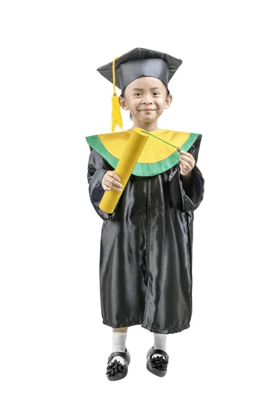 Asiatico bambina in cappello e laurea abito holding certificato — Foto Stock