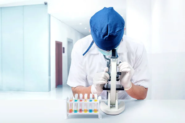 Asian Doctor Man Protective Gloves Using Microscope Rack Test Tube — Stock Photo, Image