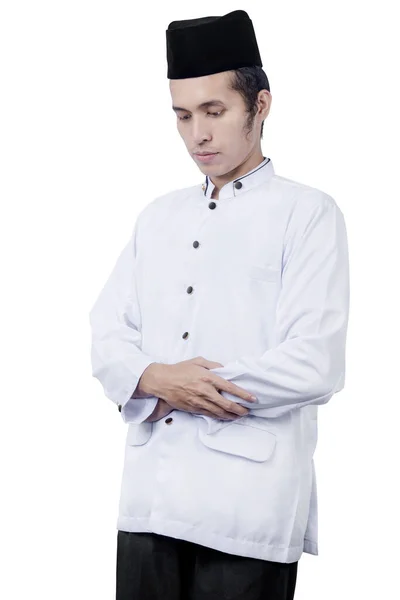 Asiatischer Muslimischer Mann Gebetsposition Salat Isoliert Auf Weißem Hintergrund — Stockfoto