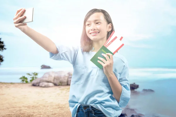 Asian Girl Making Selfie Holding Ticket Passport Beach Blue Sky — Stock Photo, Image