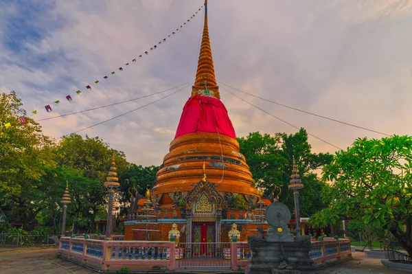 Tambon Rachathewa, distriktet Bang Phli, Samut Prakan, Thailand, O — Stockfoto