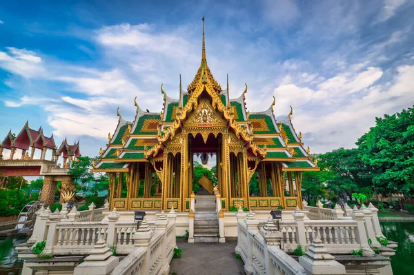 Tambon Rachathewa, distretto di Bang Phli, Samut Prakan, Thailandia, O — Foto Stock