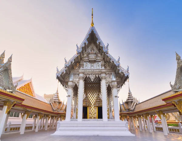 Bang Na, Bangkok / Thailand / January 04, 2020：Wat Wat Sri Iam — 图库照片