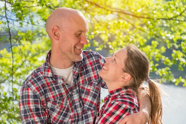  Birbirimize aşık gülümseme