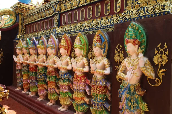 Sculpture, architecture and symbols of Buddhism, Thailand. — Stock Photo, Image