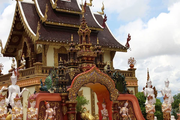 Skulptur, arkitektur och symboler för buddhismen, thailand — Stockfoto