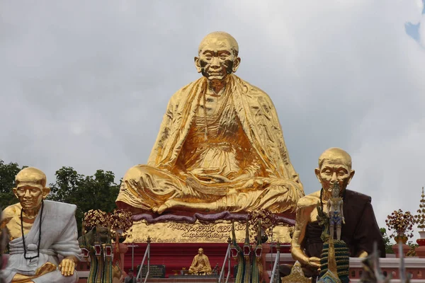 Skulptur, Architektur und Symbole des Buddhismus, Thailand — Stockfoto