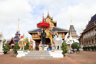 Budizm 'in heykel, mimari ve sembolleri