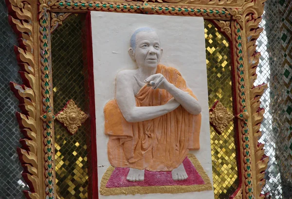 Escultura, arquitetura e símbolos do budismo — Fotografia de Stock