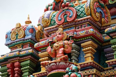 Budizm, Tayland 'ın heykel, mimari ve sembolleri