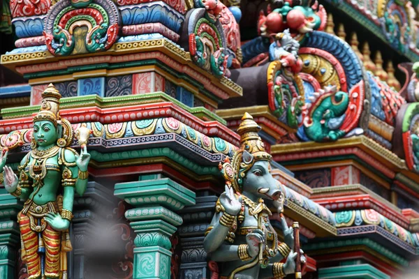 Escultura, arquitectura y símbolos del budismo, tailandia — Foto de Stock