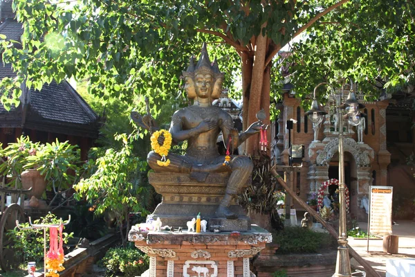 Sculpture, architecture and symbols of Buddhism, Thailand — Stock Photo, Image