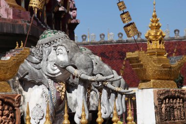 Budizm, Tayland 'ın heykel, mimari ve sembolleri