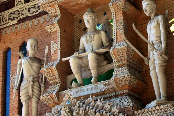 Sculpture, architecture et symboles du bouddhisme, thaïlande — Photo