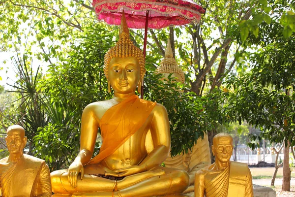 Skulptur, Architektur und Symbole des Buddhismus, Thailand — Stockfoto