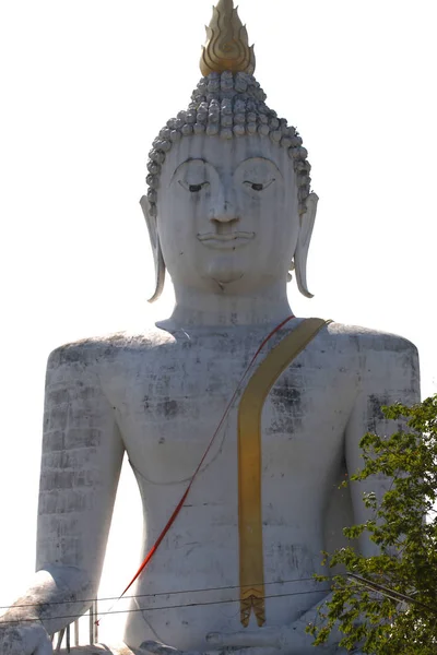 Sculpture, architecture et symboles du bouddhisme, thaïlande — Photo