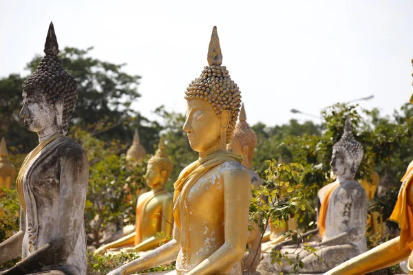 Socha, architektura a symboly buddhismu, thailandu — Stock fotografie