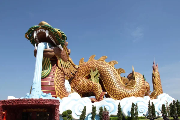 Sculpture, architecture and symbols of Buddhism, Thailand — Stock Photo, Image