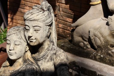 Budizm, Tayland 'ın heykel, mimari ve sembolleri