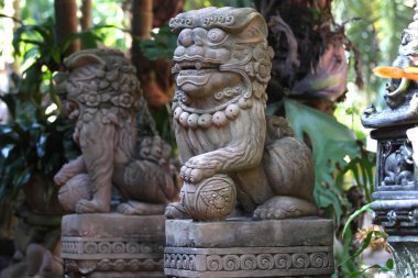 Budizm, Tayland 'ın heykel, mimari ve sembolleri