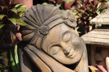 Budizm, Tayland 'ın heykel, mimari ve sembolleri