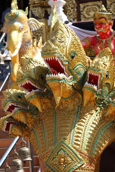 Sculpture, architecture and symbols of Buddhism, Thailand — Stock Photo, Image