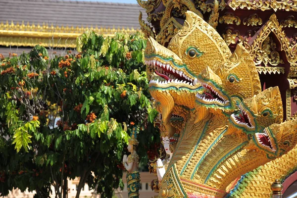 Sculpture, architecture and symbols of Buddhism, Thailand — Stock Photo, Image