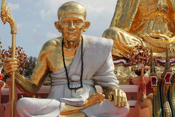 Skulptur, Architektur und Symbole des Buddhismus, Thailand — Stockfoto