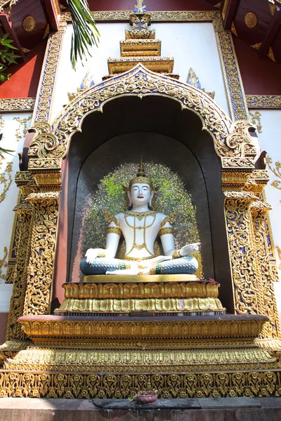 Skulptur, Architektur und Symbole des Buddhismus, Thailand — Stockfoto