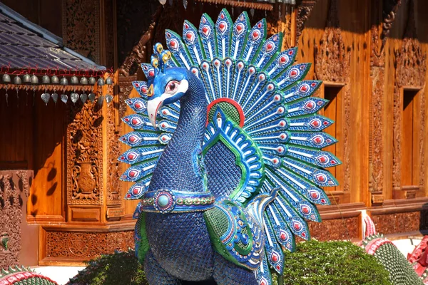 Sculpture, architecture and symbols of Buddhism, Thailand — Stock Photo, Image