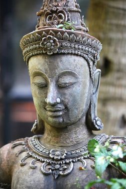 Budizm, Tayland 'ın heykel, mimari ve sembolleri