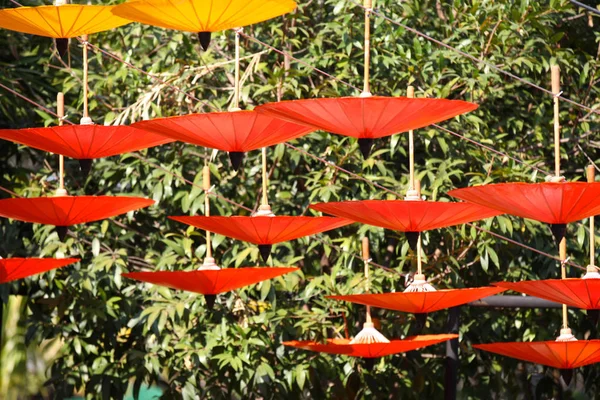 Kompozisyon, Tayland, Güney Doğu Asya'da Çin dekoratif şemsiyeler