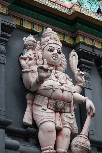 Sculpture, architecture et symboles de l'hindouisme et du bouddhisme — Photo