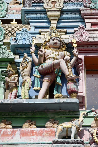 Heykel, Mimarlık ve Hinduizm ve Budizm sembolleri — Stok fotoğraf