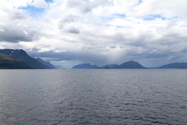 Natuurlijke landschap van Noorwegen, Noord-Europa — Stockfoto