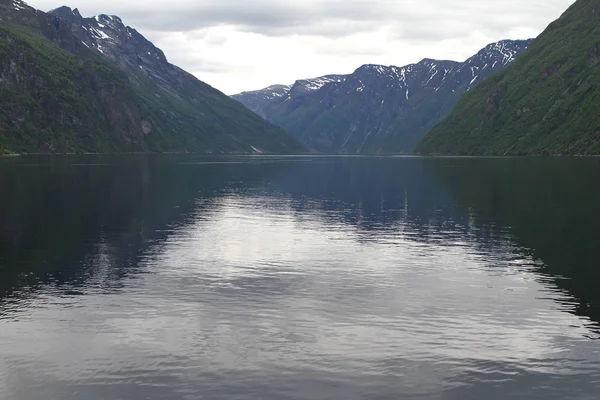 Natuurlijke landschap van Noorwegen, Noord-Europa — Stockfoto