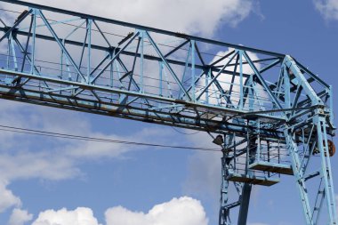 Gökyüzüne, ambar, Rusya karşı vincin metal konstrüksiyon