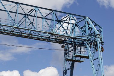 Gökyüzüne, ambar, Rusya karşı vincin metal konstrüksiyon