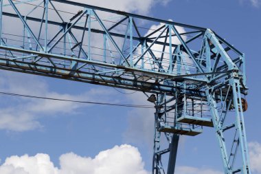 Gökyüzüne, ambar, Rusya karşı vincin metal konstrüksiyon