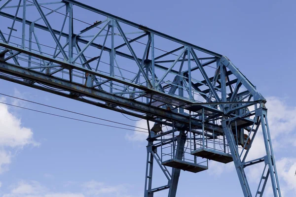 Gökyüzüne, ambar, Rusya karşı vincin metal konstrüksiyon