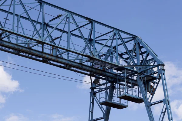 Gökyüzüne, ambar, Rusya karşı vincin metal konstrüksiyon