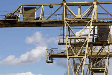 Gökyüzüne, ambar, Rusya karşı vincin metal konstrüksiyon