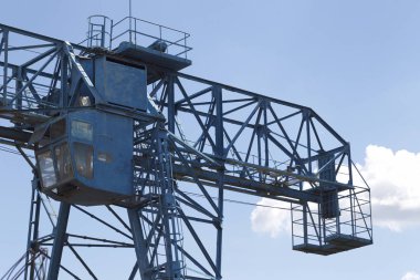 Gökyüzüne, ambar, Rusya karşı vincin metal konstrüksiyon