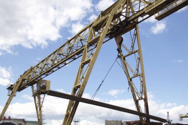 Gökyüzüne, ambar, Rusya karşı vincin metal konstrüksiyon