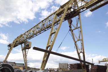 Gökyüzüne, ambar, Rusya karşı vincin metal konstrüksiyon