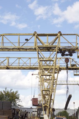 Gökyüzüne, ambar, Rusya karşı vincin metal konstrüksiyon