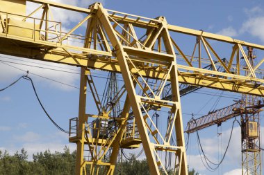 Gökyüzüne, ambar, Rusya karşı vincin metal konstrüksiyon