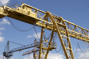 Gökyüzüne, ambar, Rusya karşı vincin metal konstrüksiyon