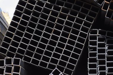 Metal ürünleri, Rusya depodaki paketlerine dikdörtgen kesit metal profil boru