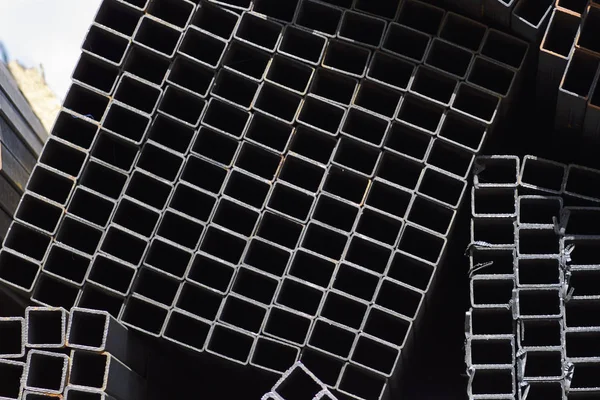 Metal ürünleri, Rusya depodaki paketlerine dikdörtgen kesit metal profil boru